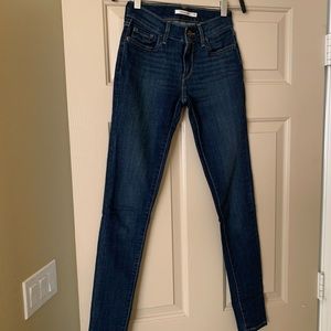 Levi’s 710 Super Skinny